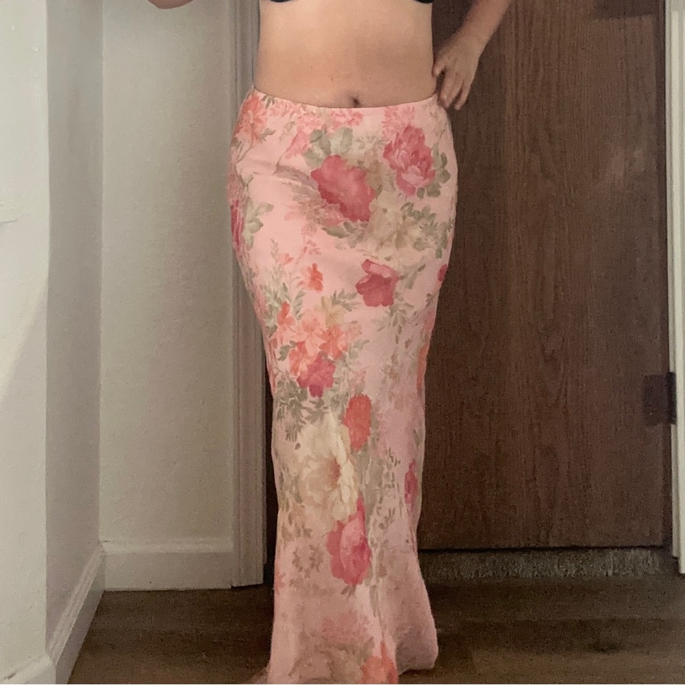 VINTAGE floral print Multicolor skirt.